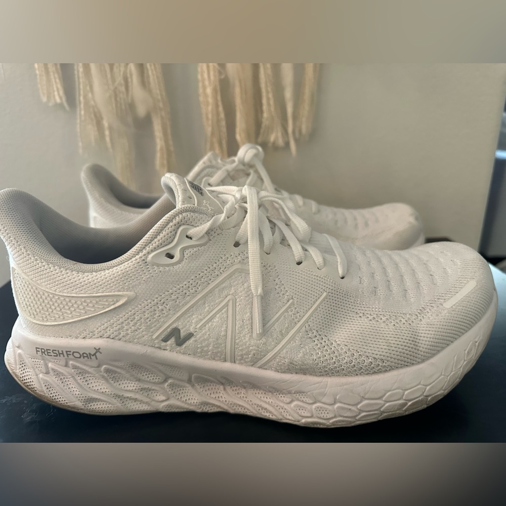 New Balance Men's Fresh Foam X 1080 v12 Running Shoes size 10W white